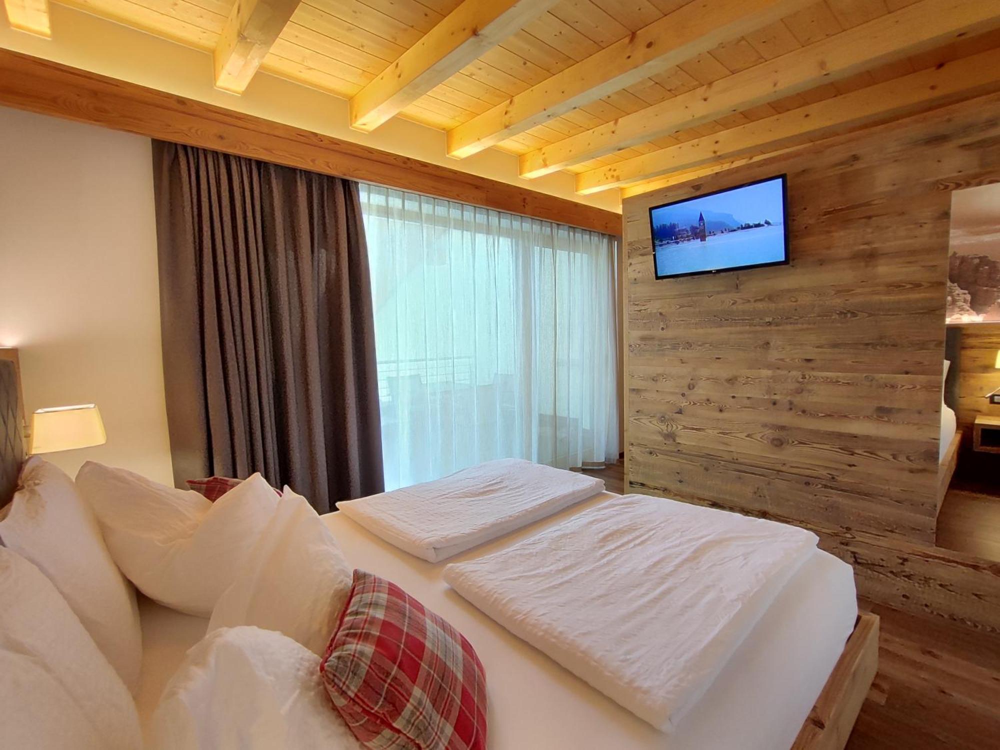 Dolomites B&B - Suites, Apartments And Spa Tesero Kültér fotó