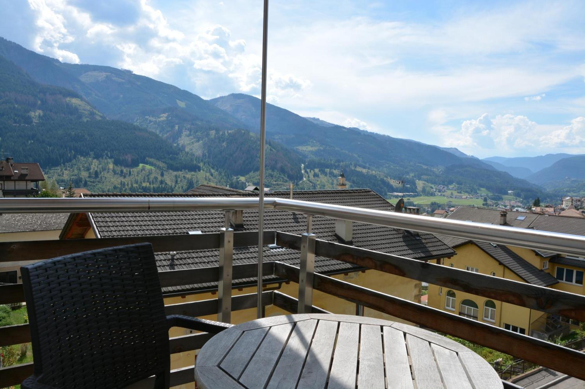 Dolomites B&B - Suites, Apartments And Spa Tesero Kültér fotó