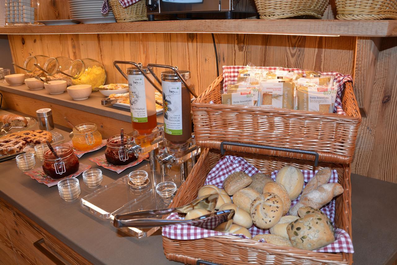 Dolomites B&B - Suites, Apartments And Spa Tesero Kültér fotó